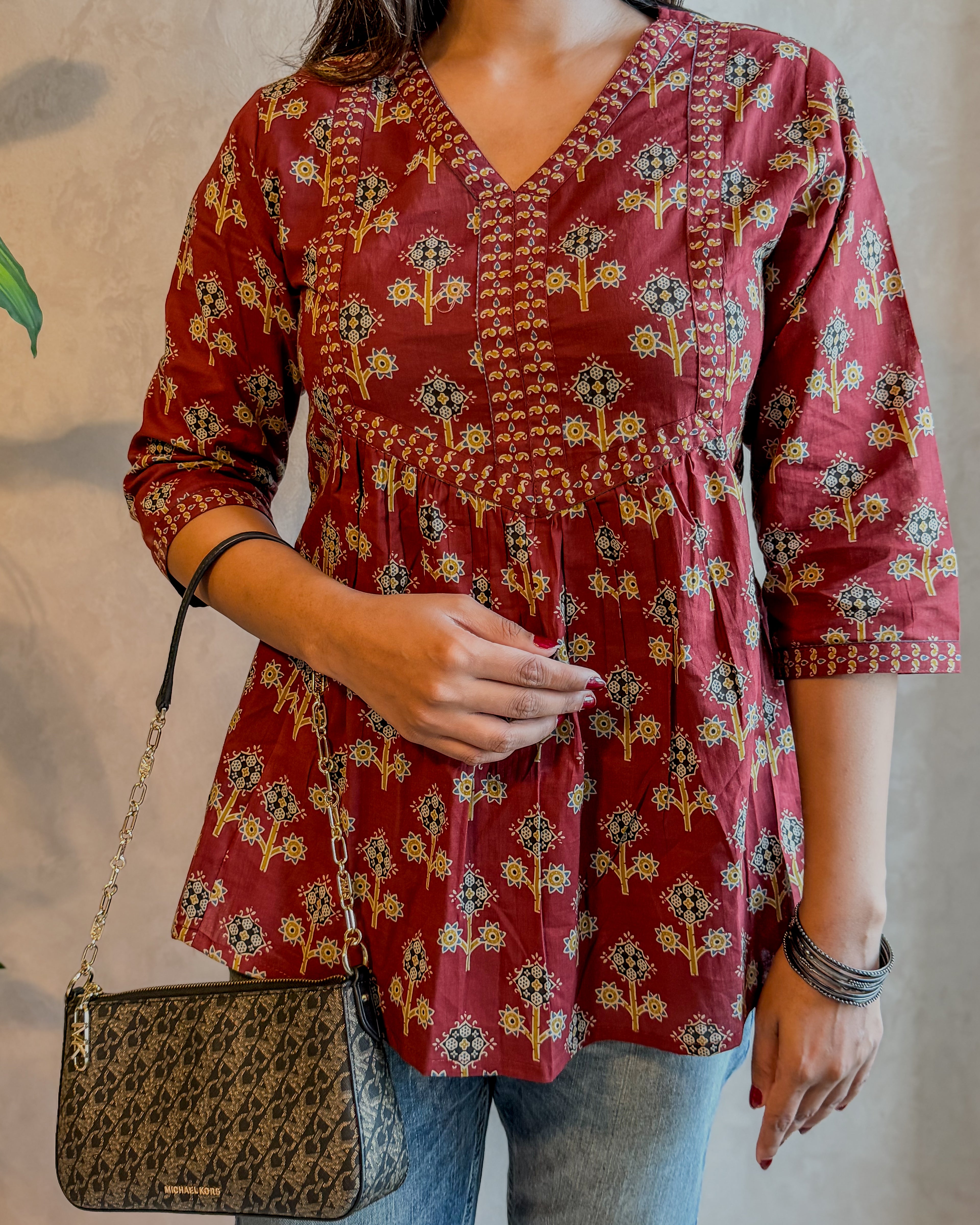 Zoya Top