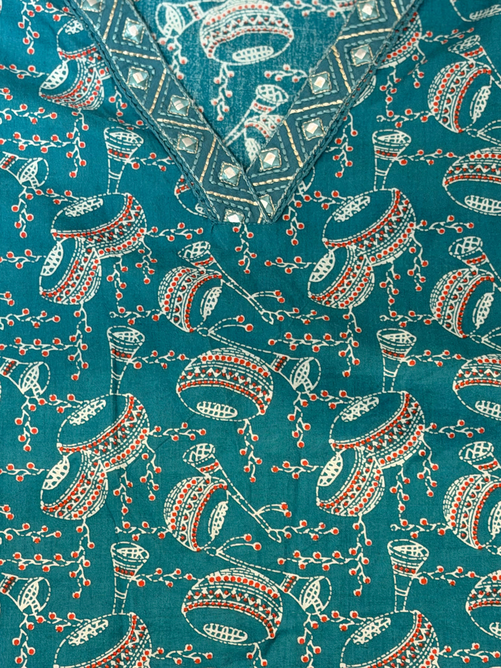 Saumya Kurti